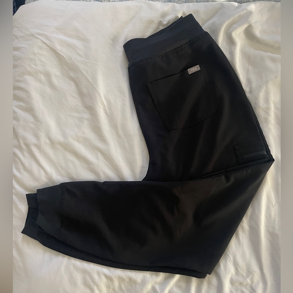 Figs High Waisted Zamora Jogger Scrub Pants 2.0 (Black)